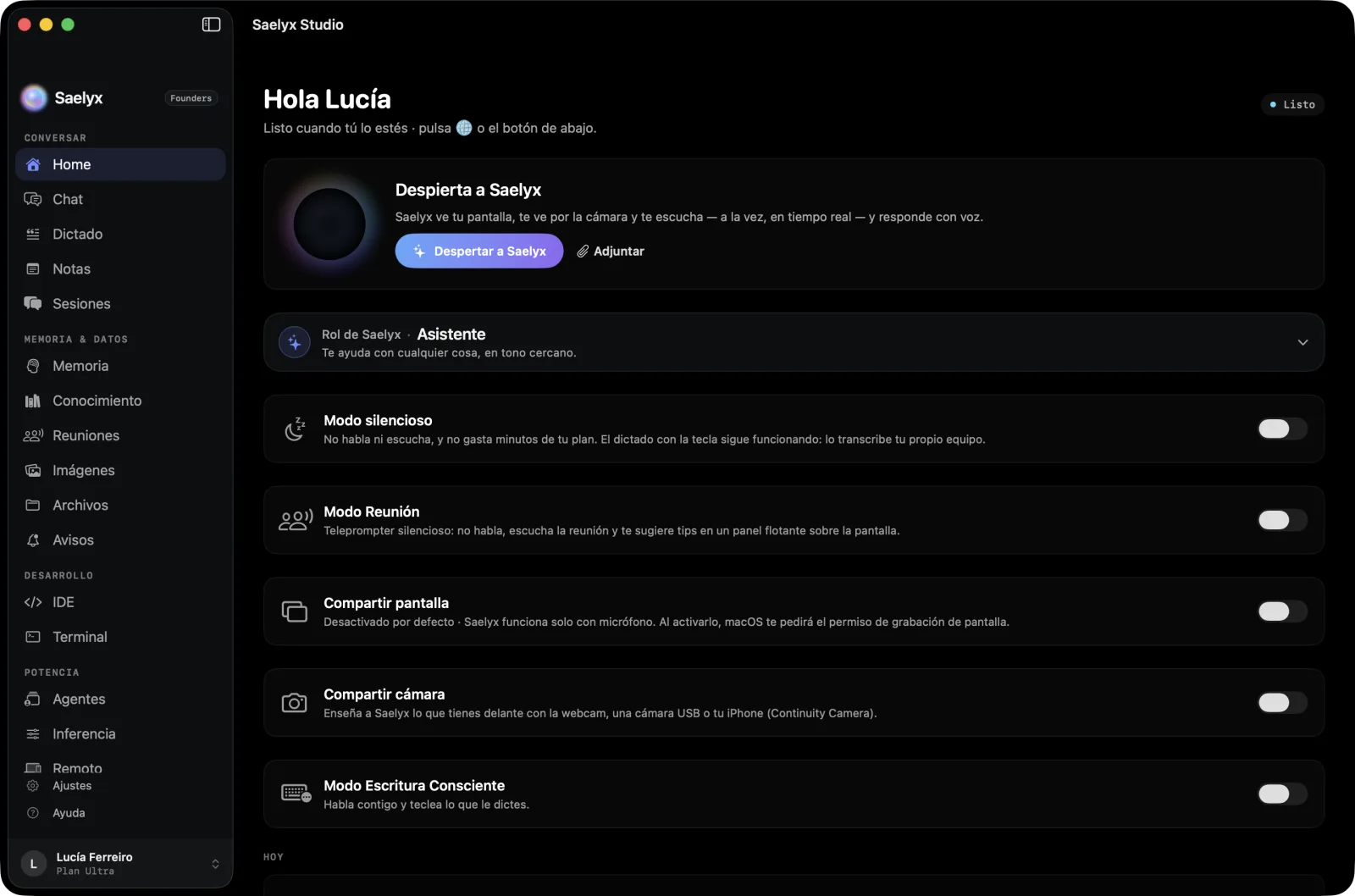 La pantalla de inicio de Saelyx Studio en macOS: el saludo, el botón para despertar a Saelyx y los modos silencioso y de reunión.